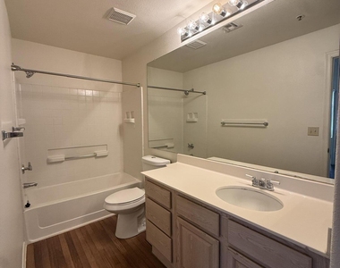 11375 E Sahuaro Drive - Photo Thumbnail 6
