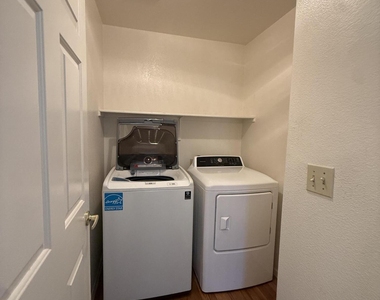 11375 E Sahuaro Drive - Photo Thumbnail 7