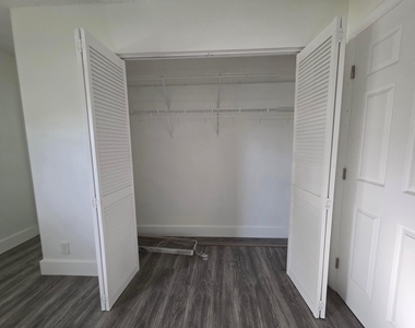 718 Whippoorwill Lane - Photo Thumbnail 29