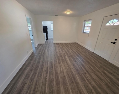 718 Whippoorwill Lane - Photo Thumbnail 22