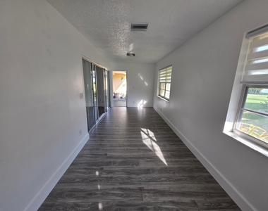 718 Whippoorwill Lane - Photo Thumbnail 33