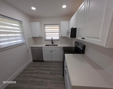 718 Whippoorwill Lane - Photo Thumbnail 15