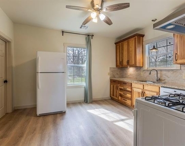 1200 N 4th Street - Photo Thumbnail 10
