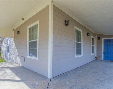 1200 N 4th Street - Photo Thumbnail 23