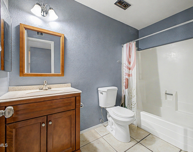 540 N May Street - Photo Thumbnail 11