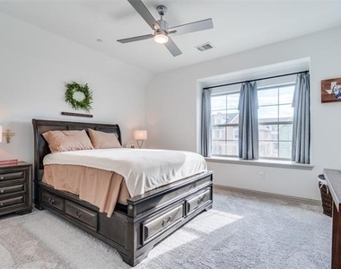 7139 Buchanan - Photo Thumbnail 22