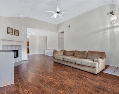 1209 Buehler Court - Photo Thumbnail 3