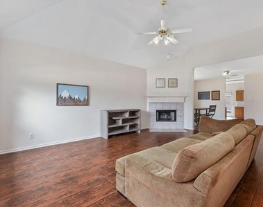 1209 Buehler Court - Photo Thumbnail 5