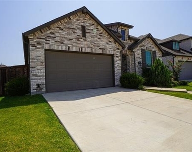 3031 Aqueduct Avenue - Photo Thumbnail 2