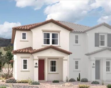 2820 N Evergreen Street - Photo Thumbnail 1