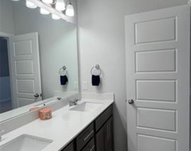 3033 Burwick Lane - Photo Thumbnail 26