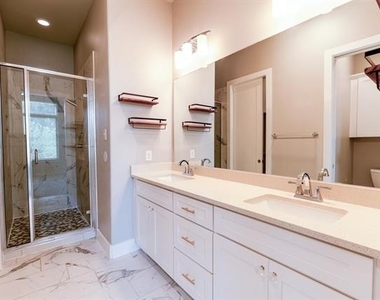 2514 Vintage Street - Photo Thumbnail 21