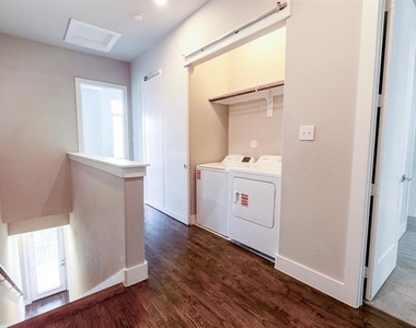2514 Vintage Street - Photo Thumbnail 12