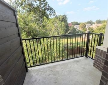 2514 Vintage Street - Photo Thumbnail 20
