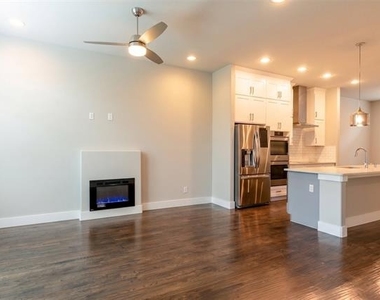 2514 Vintage Street - Photo Thumbnail 10