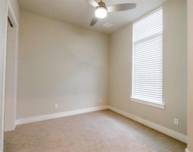 2514 Vintage Street - Photo Thumbnail 13
