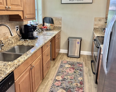 2660 Sw 22nd Avenue - Photo Thumbnail 4