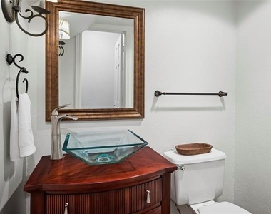 10504 Berry Knoll Drive - Photo Thumbnail 13