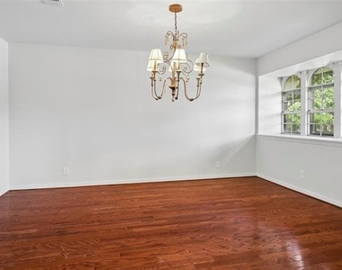 10504 Berry Knoll Drive - Photo Thumbnail 2