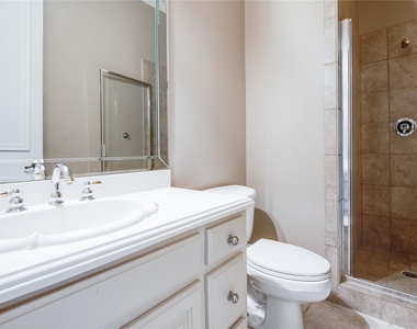 801 Camelot Court - Photo Thumbnail 30
