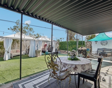 1725 E Verde Lane - Photo Thumbnail 29
