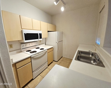 1720 E Thunderbird Road - Photo Thumbnail 2