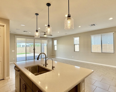 4420 N 202nd Lane - Photo Thumbnail 17