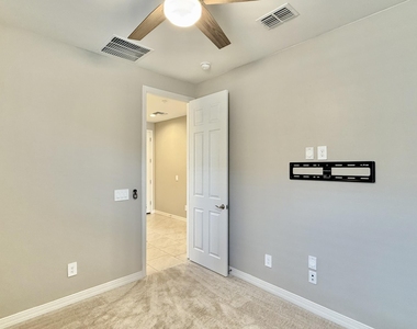 4420 N 202nd Lane - Photo Thumbnail 9
