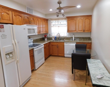 565 Piedmont L - Photo Thumbnail 3