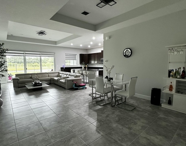 14075 Spruce Pine Drive - Photo Thumbnail 21