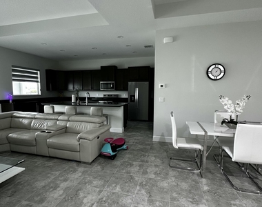14075 Spruce Pine Drive - Photo Thumbnail 22