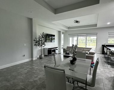14075 Spruce Pine Drive - Photo Thumbnail 20