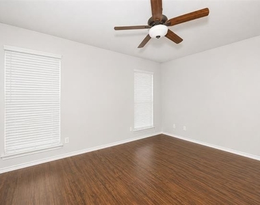 4552 Rush River Trail - Photo Thumbnail 13