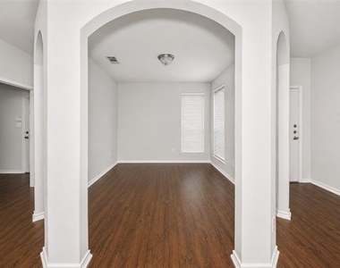 4552 Rush River Trail - Photo Thumbnail 7