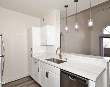 9600 N 96th Street - Photo Thumbnail 2