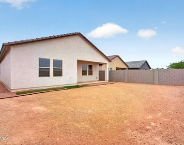 2097 E Grazing Meadow Lane - Photo Thumbnail 19