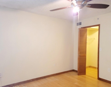 12112 St. Andrews Place - Photo Thumbnail 27