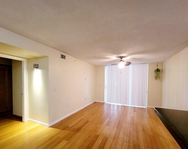 12112 St. Andrews Place - Photo Thumbnail 16