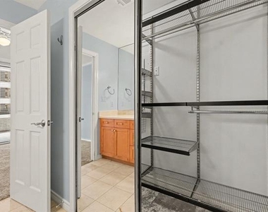 5909 Luther Lane - Photo Thumbnail 14