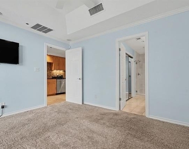5909 Luther Lane - Photo Thumbnail 9