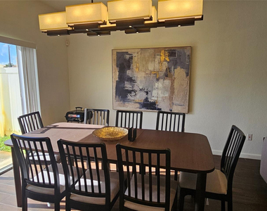 1129 Nw 41st Lane - Photo Thumbnail 4