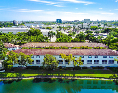 20889 Saint Andrews Boulevard - Photo Thumbnail 14