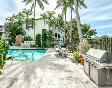 20889 Saint Andrews Boulevard - Photo Thumbnail 7