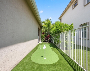 8152 Butler Greenwood Drive - Photo Thumbnail 21