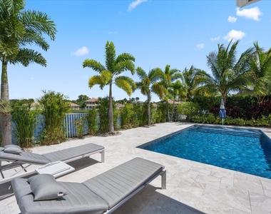 8152 Butler Greenwood Drive - Photo Thumbnail 26