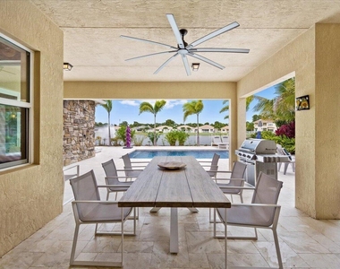 8152 Butler Greenwood Drive - Photo Thumbnail 19