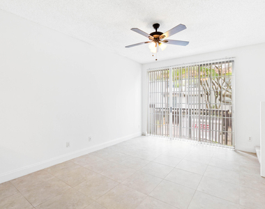 20889 Saint Andrews Boulevard - Photo Thumbnail 5