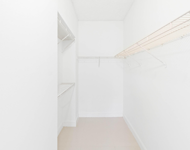 20889 Saint Andrews Boulevard - Photo Thumbnail 12