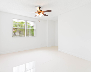 20889 Saint Andrews Boulevard - Photo Thumbnail 10