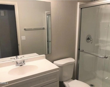 150 S Cobblestone Drive - Photo Thumbnail 8